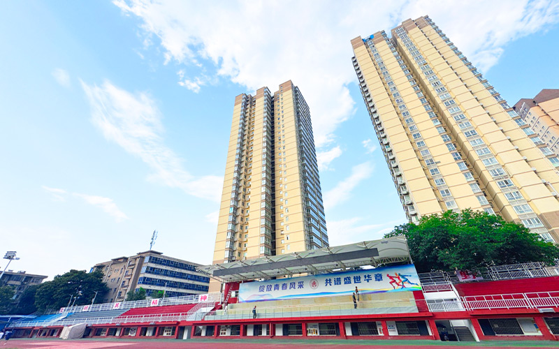 清聽聲學(xué)案例背景：西安市育才中學(xué)